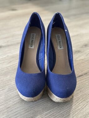 Steve Madden Royal Blue Canvas Espadrille Wedge Pumps